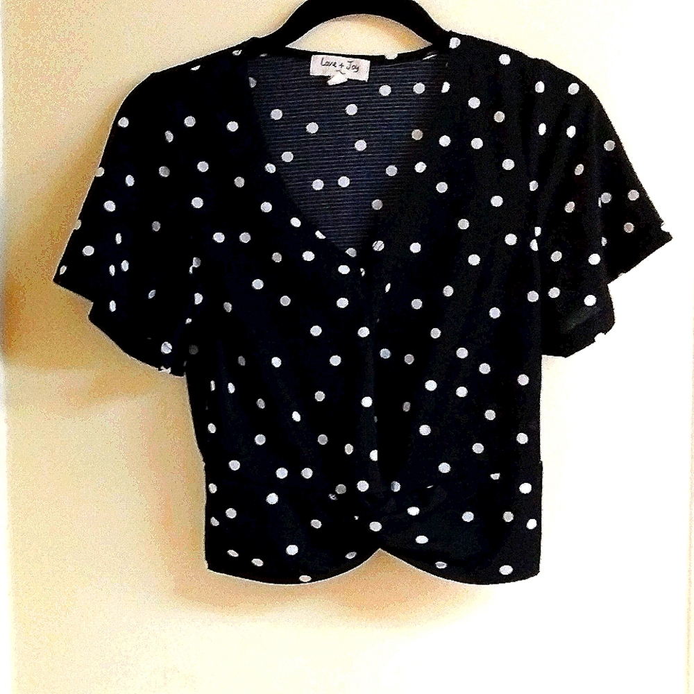 Love&Joy brand, size small, 2 PC, crop top w/wide leg Capris, black/white dots